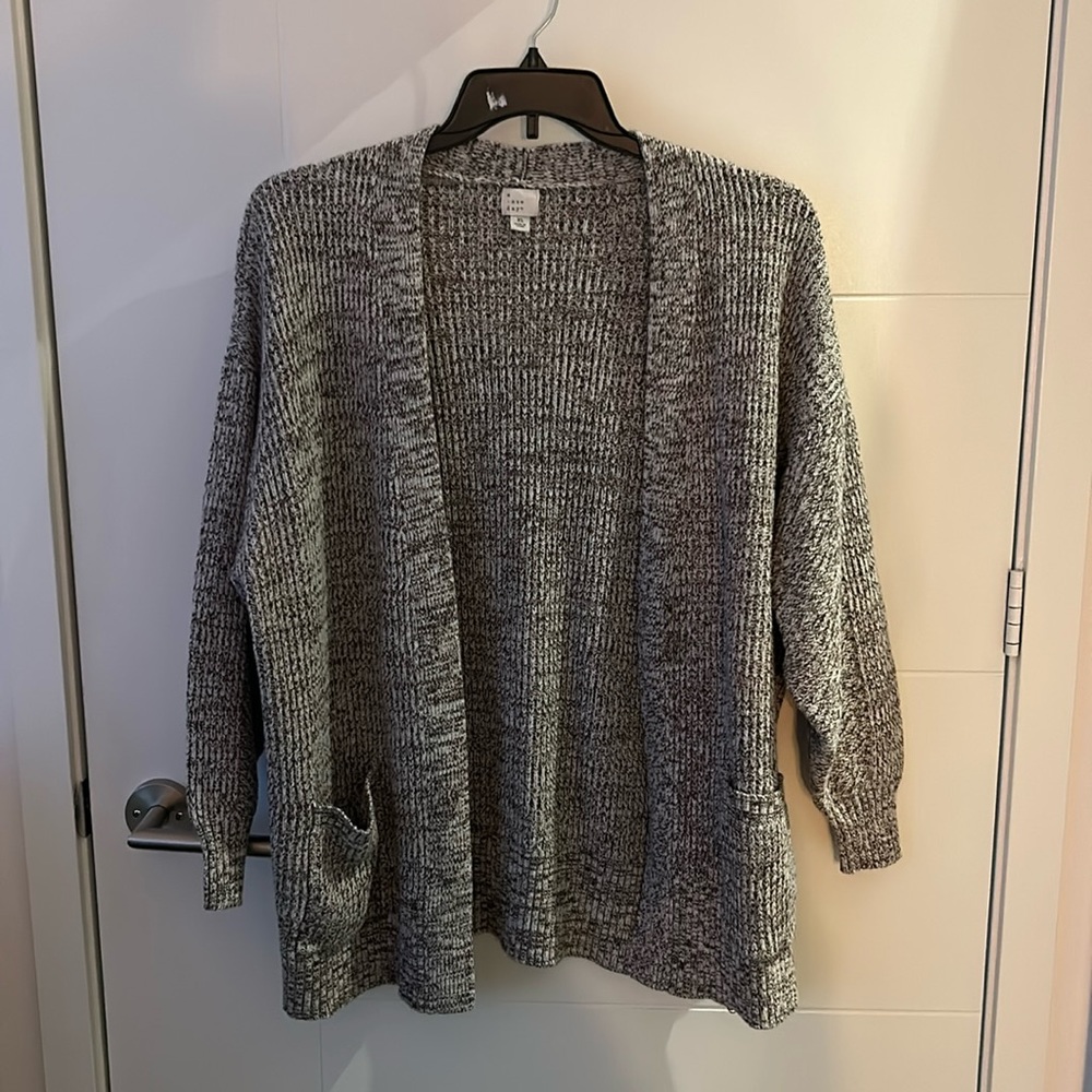 Cardigan sweater